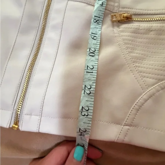 Andrew Marc New York Women's Cream Vegan Leather Jacket with Gold Zippers XL - Picture 6 of 8